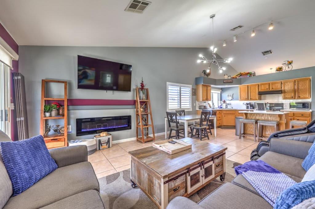 Family Fun For Everyone In Las Vegas- 4 Bedrooms, Billiards, Game Room Henderson Exterior foto