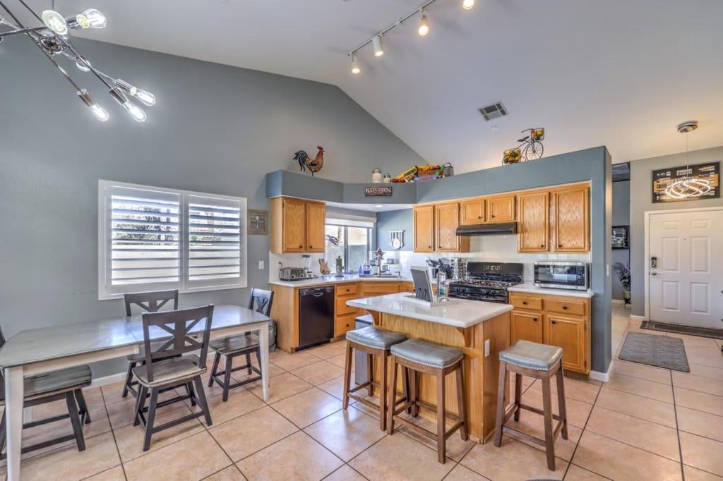 Family Fun For Everyone In Las Vegas- 4 Bedrooms, Billiards, Game Room Henderson Exterior foto