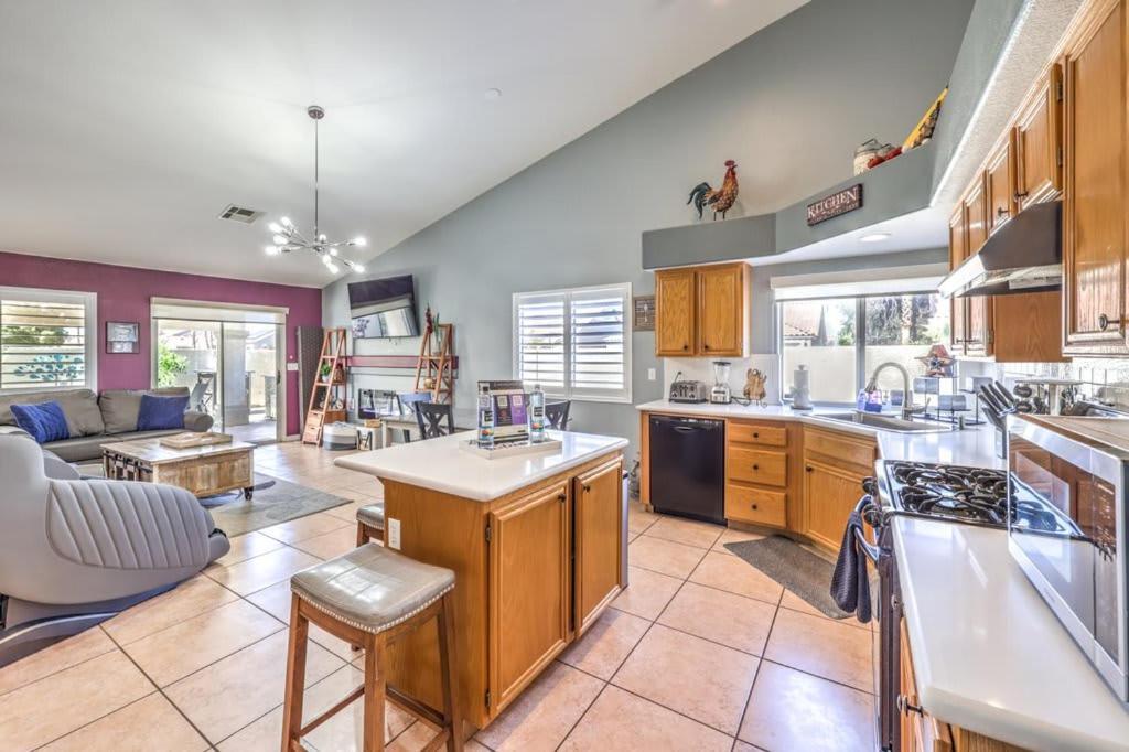 Family Fun For Everyone In Las Vegas- 4 Bedrooms, Billiards, Game Room Henderson Exterior foto
